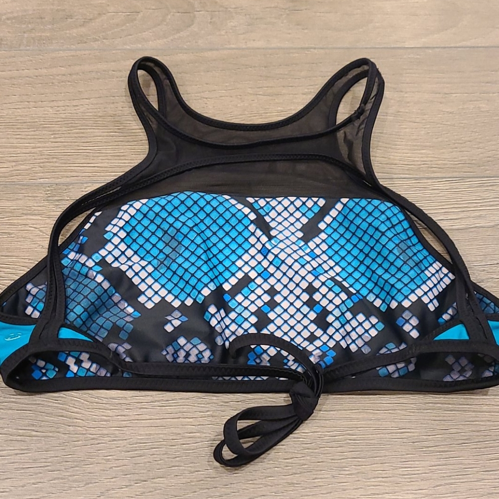 Lululemon Water:Salty Swim Racer Top Reversible
